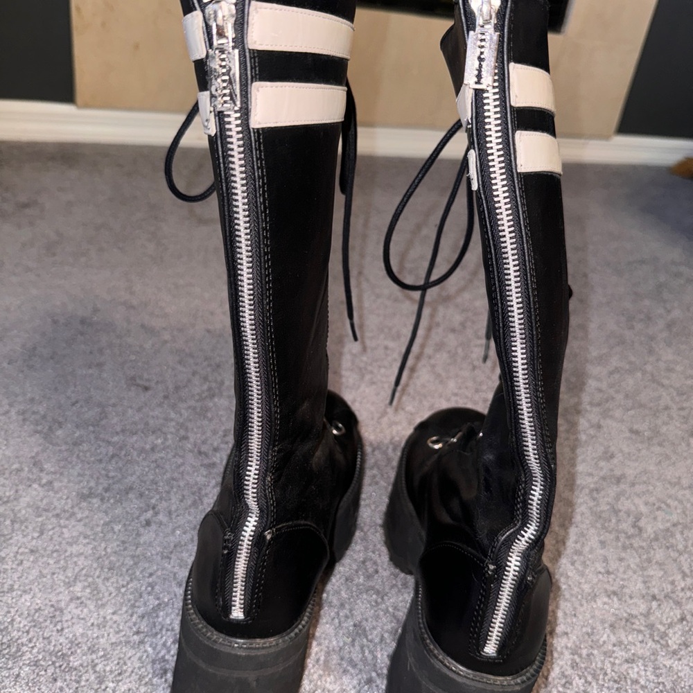 Demonia Ranger 320 - Picture 3 of 6